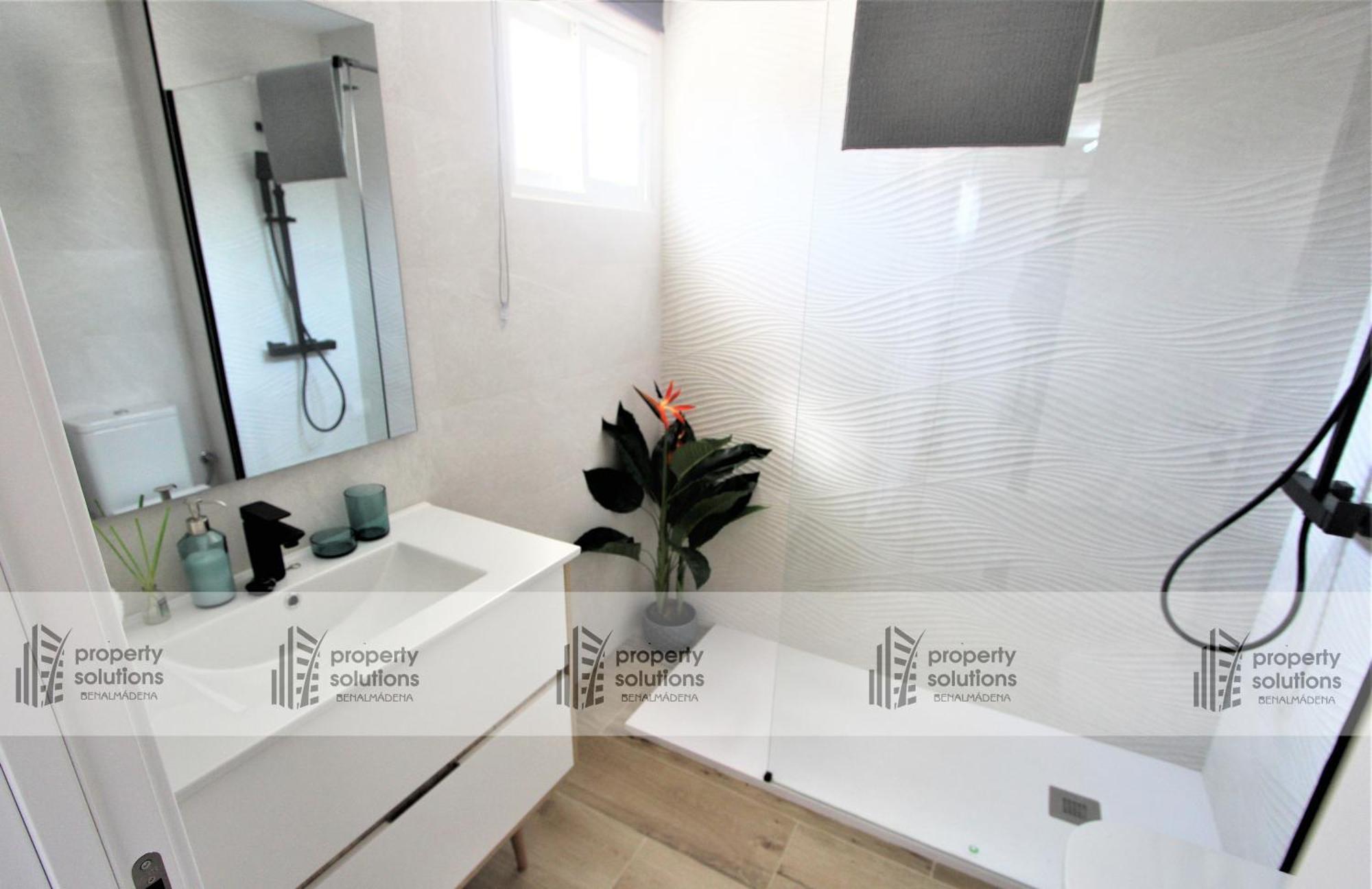 Carihuela Playa - 2ª Linea De Playa - Piscina - Parking Gratis Apartment Torremolinos Exterior photo